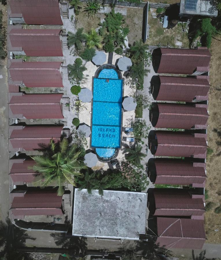 Island Beach Bungalow Gili Trawangan Exterior photo